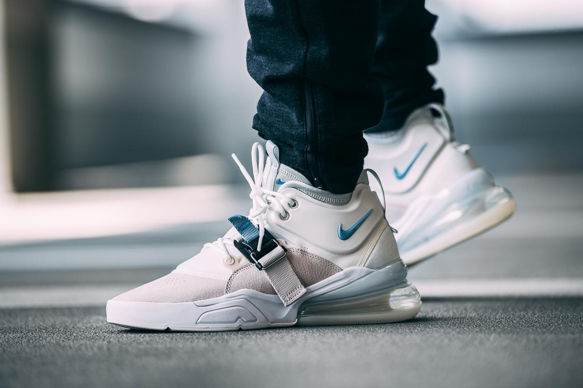 Nike Air Force 270 Phantom